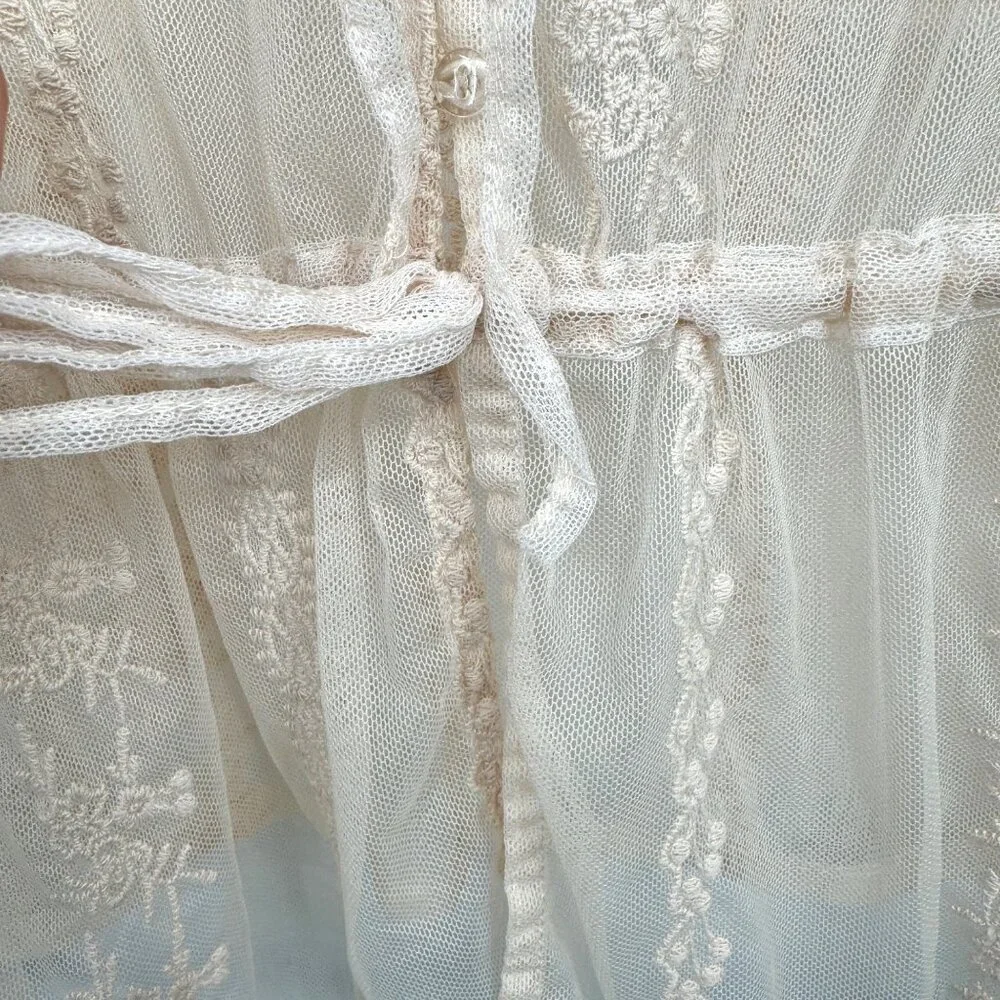 Scully Leather Honey Creek Ivory Embroidered Mesh Tie Front Blouse Woman’s size - Picture 8 of 12